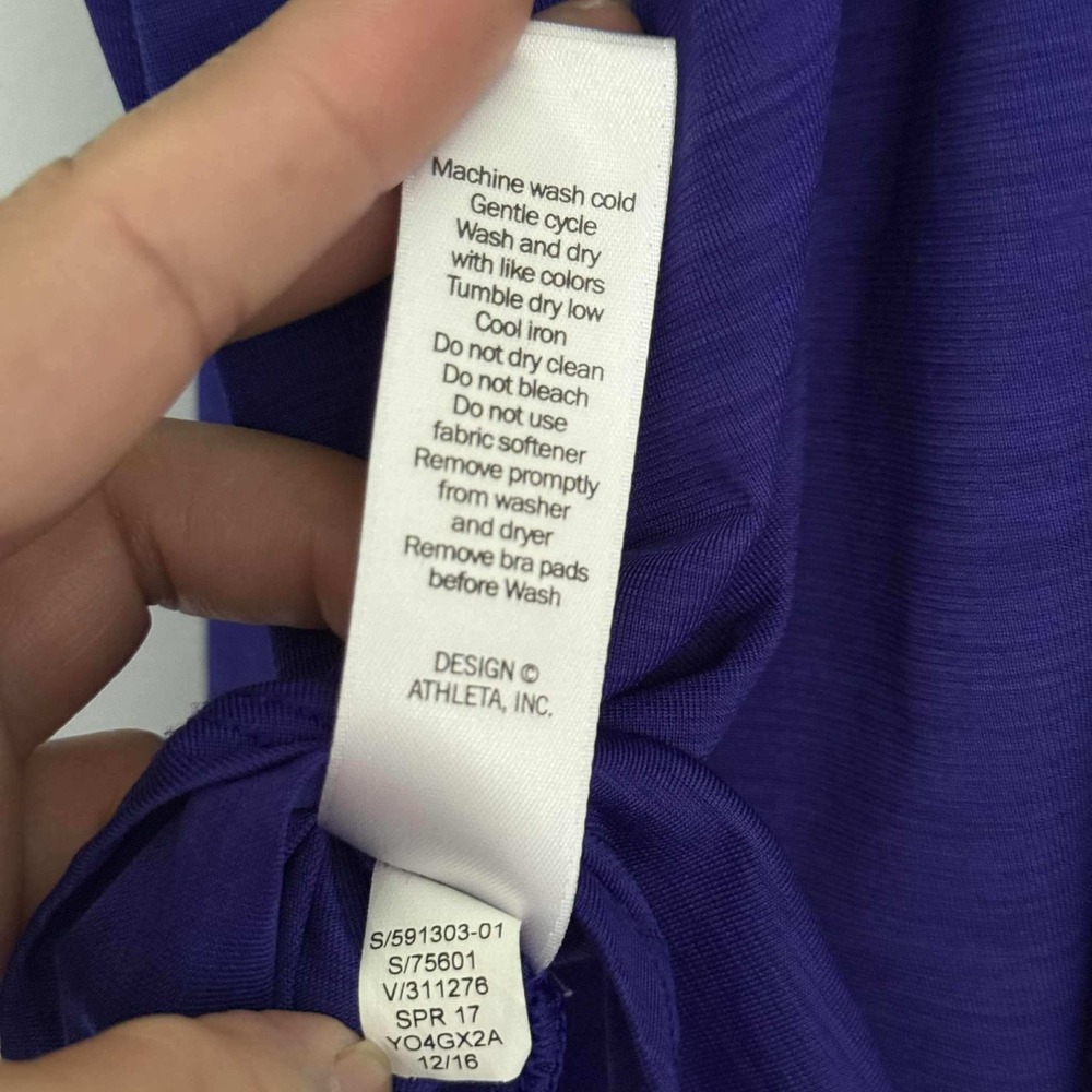 Athleta Workout Tank Top‎ Crisscross Straps Built-In Bra Purple Small - Picture 8 of 10